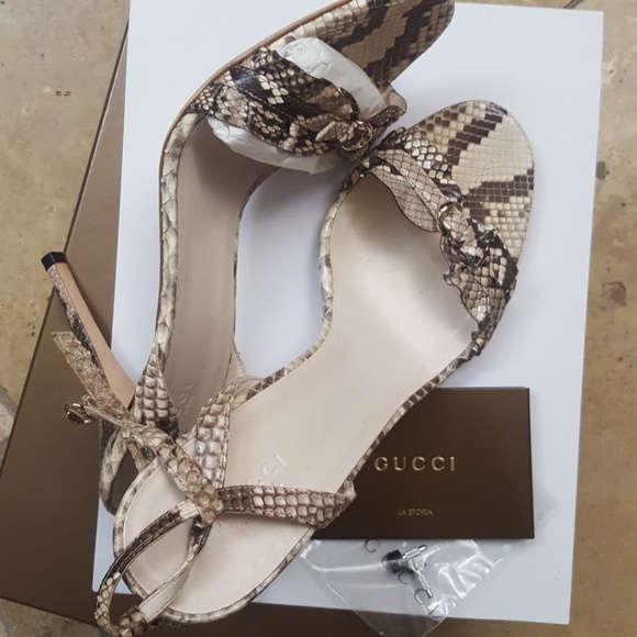 Gucci Shoes - Authentic Gucci snakeskin heels